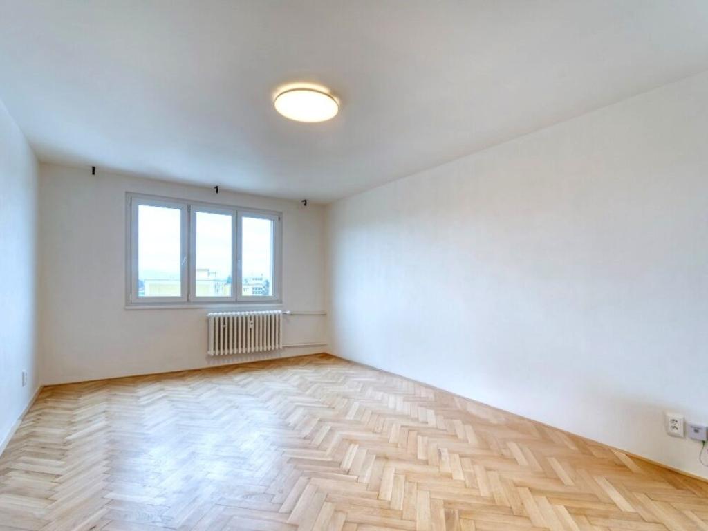 Pronájem bytu 1+1 40 m2