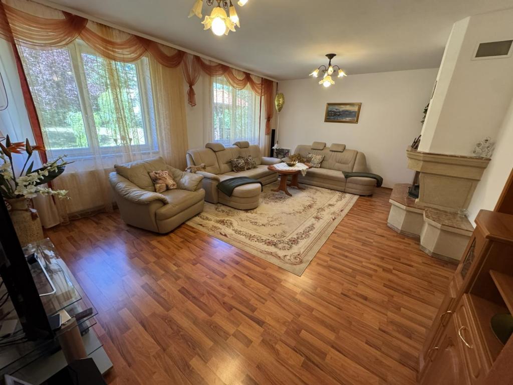 Prodej domu 301 m2, Praha – náhled fotky 22