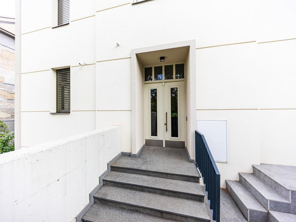Pronájem bytu 4+kk 151 m2, Praha – náhled fotky 22