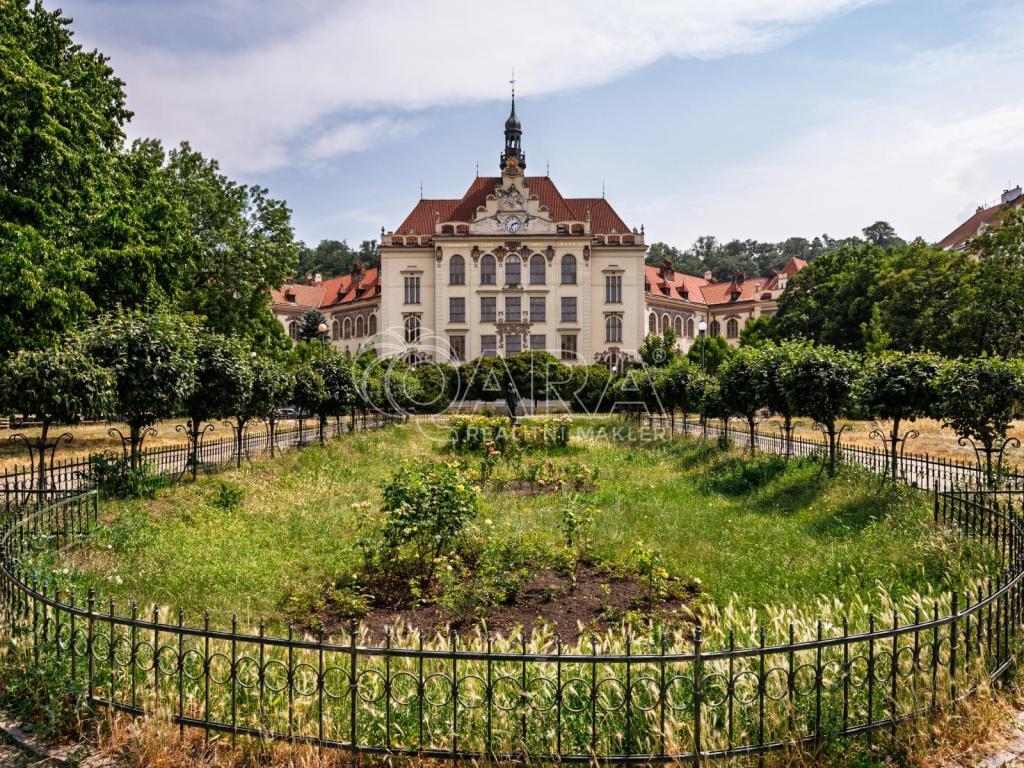 Prodej bytu 1+1 53 m2, Praha – náhled fotky 28