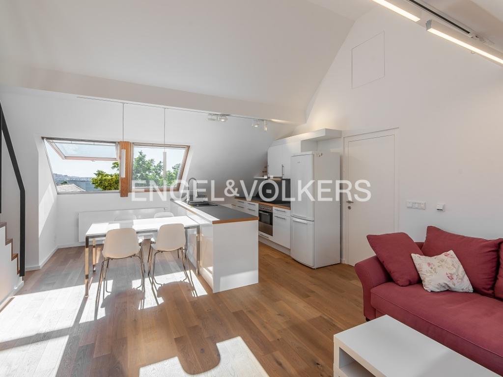 Pronájem bytu 2+kk 60 m2