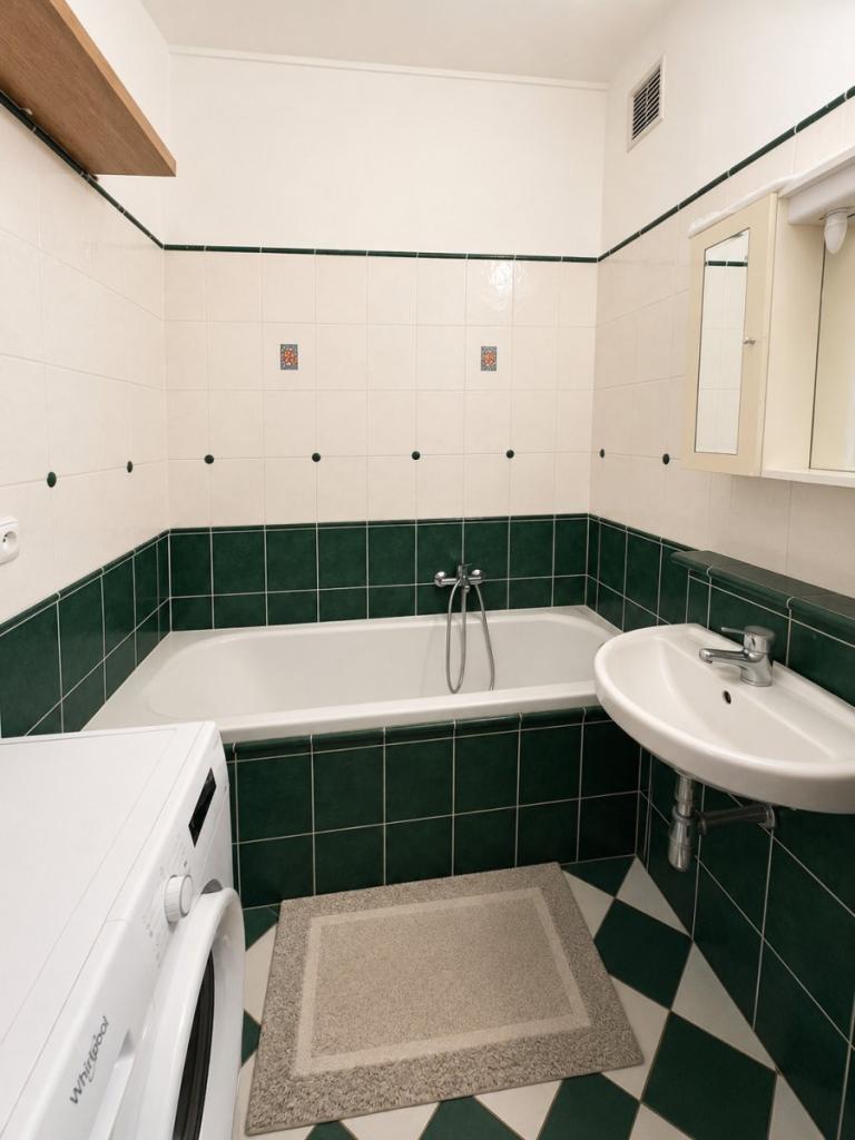 Pronájem bytu 2+1 54 m² – další