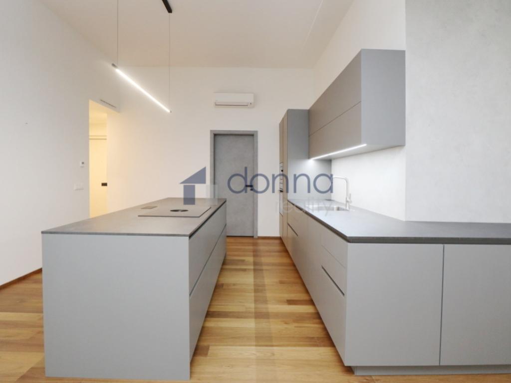 Pronájem bytu 3+kk 105 m2
