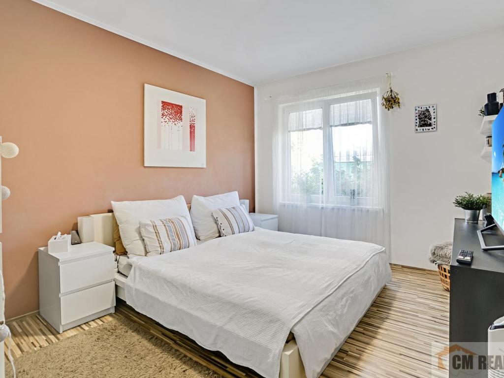 Listing 1