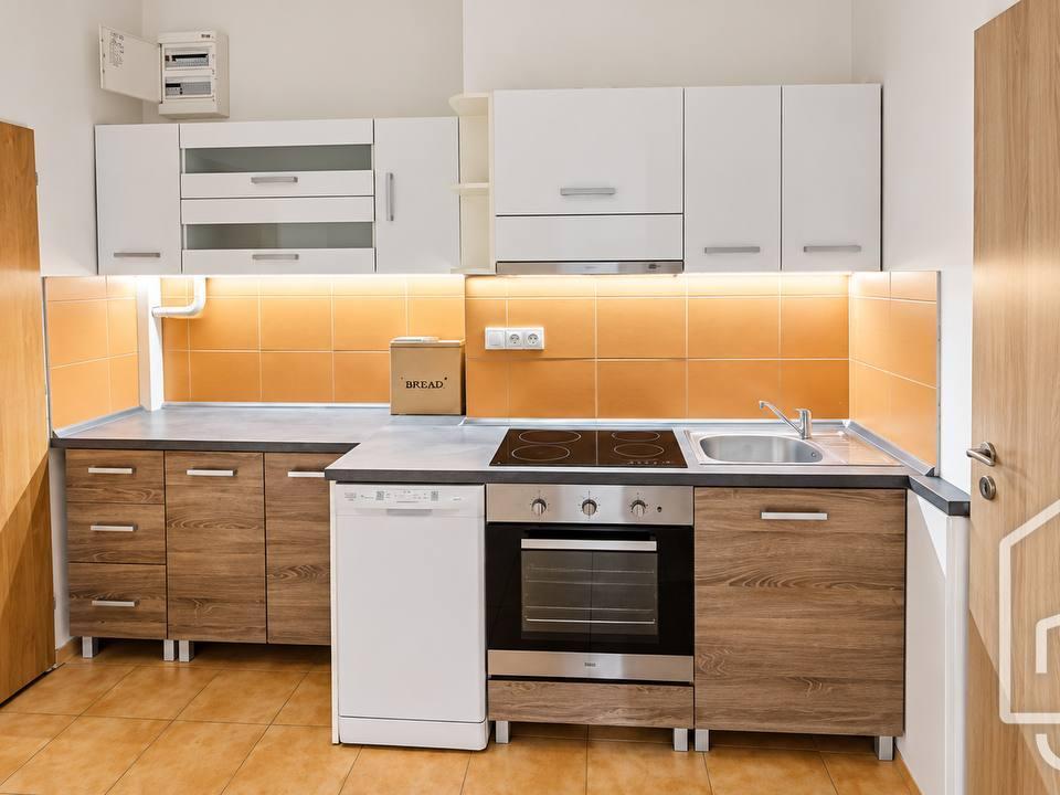 2+kk Apartment in Praha - View 2