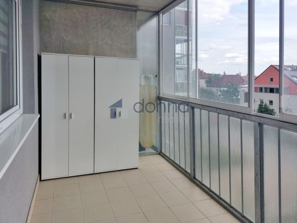Pronájem bytu 1+kk 32 m2