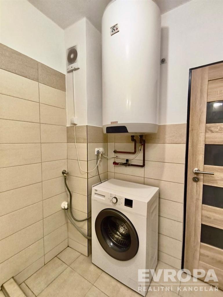 Pronájem bytu 1+kk 39 m2, Želechovice nad Dřevnicí – náhled fotky 13