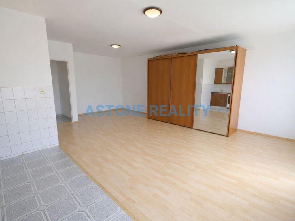 Prodej bytu 1+kk 59 m² – pohled 4