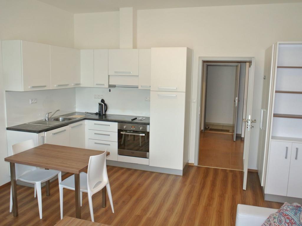 Pronájem bytu 2+kk 36 m2