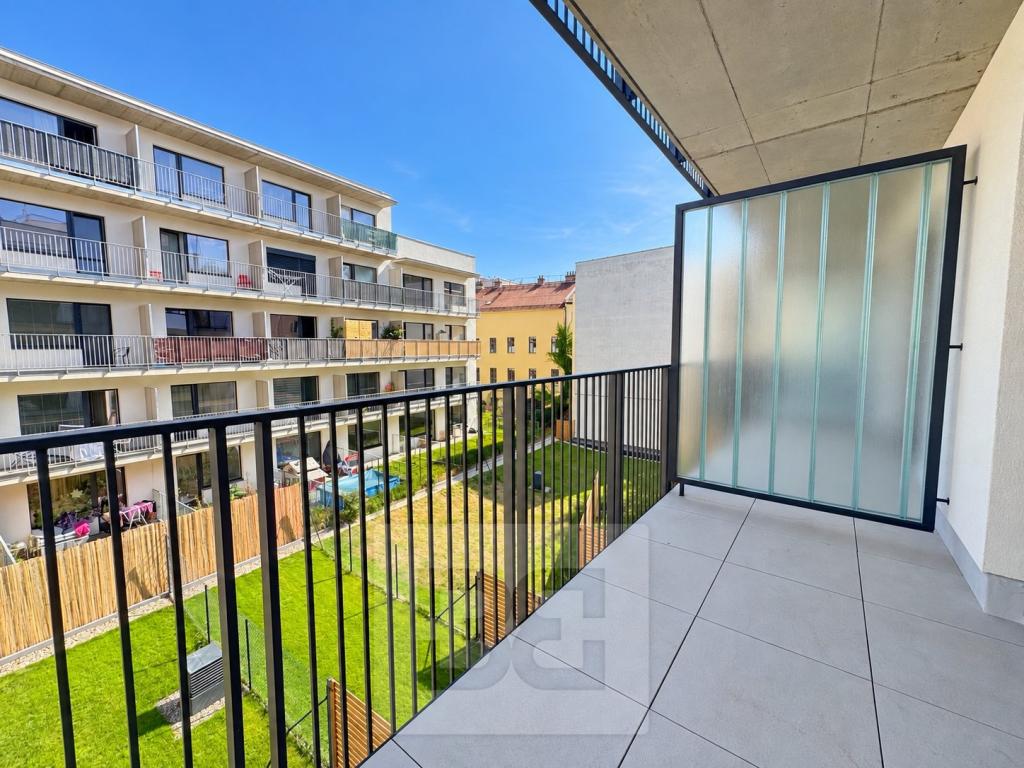 Pronájem bytu 1+kk 35 m2