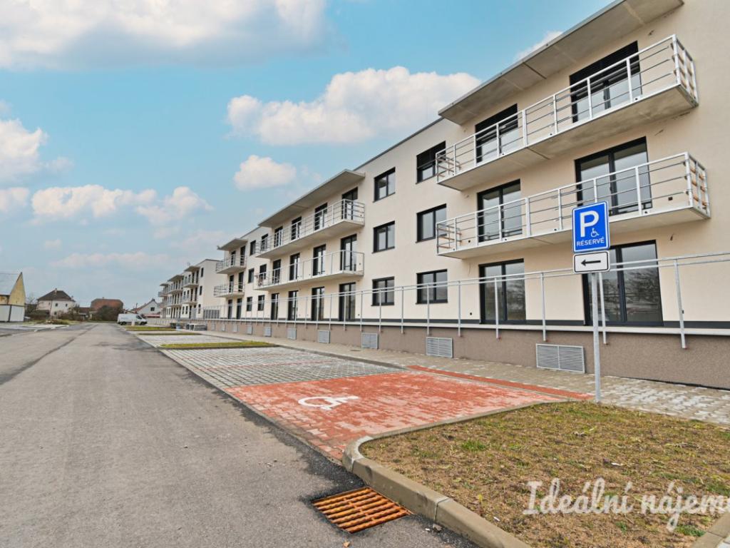 Pronájem bytu 3+kk 71 m2, Dobřany – náhled fotky 17