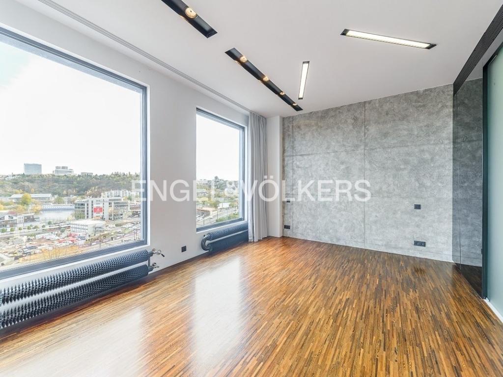 Pronájem bytu 4+kk 421 m2