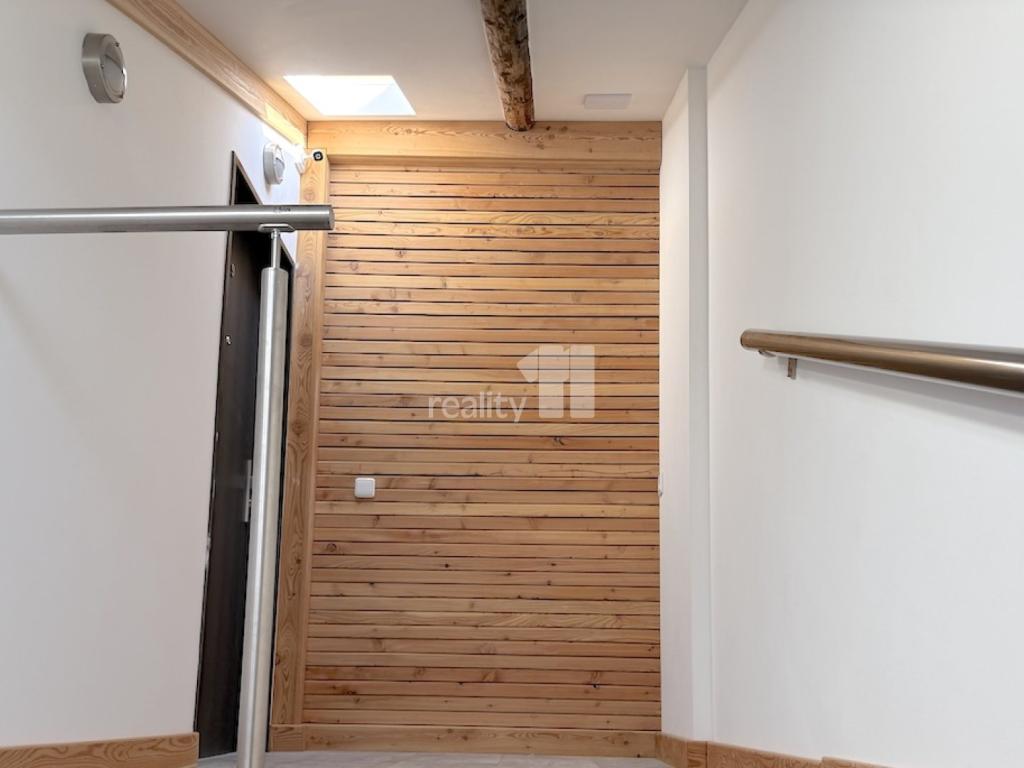 Prodej bytu 2+kk 81 m2, Karlovy Vary – náhled fotky 21