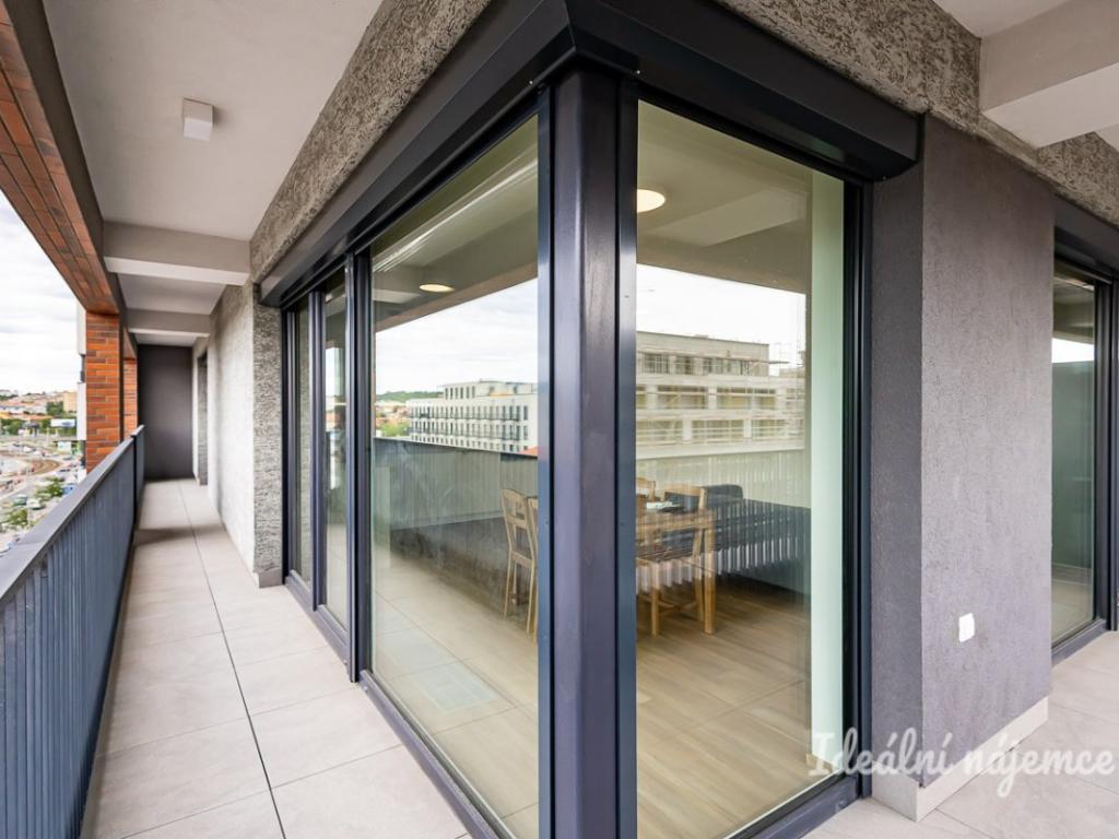 Pronájem bytu 2+kk 64 m2