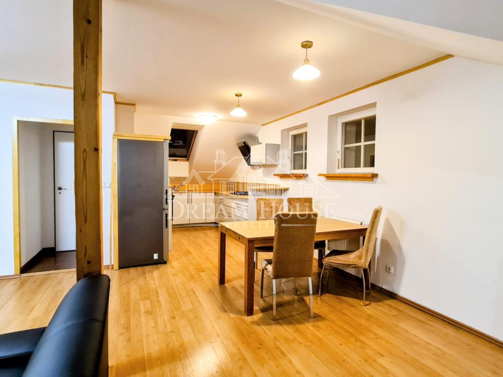 Pronájem bytu 4+kk 120 m2