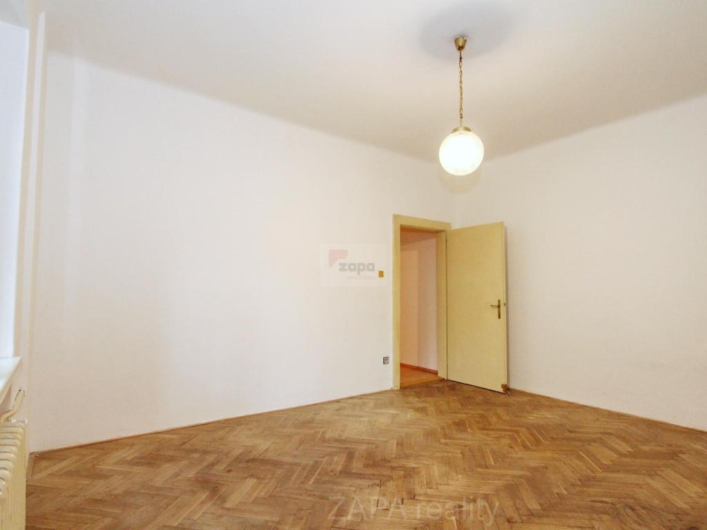 Listing 2