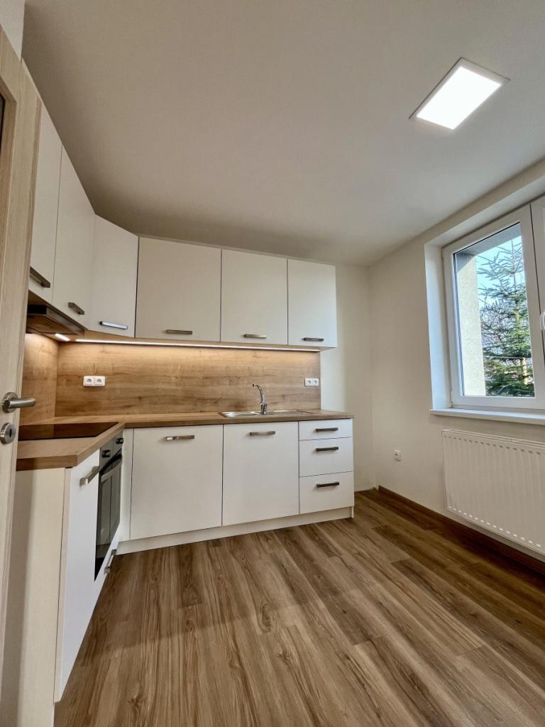Pronájem bytu 3+1 66 m2