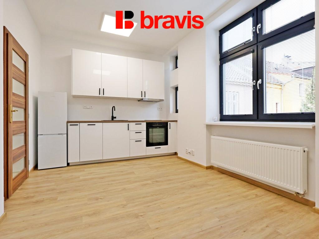 Pronájem bytu 1+kk 37 m2