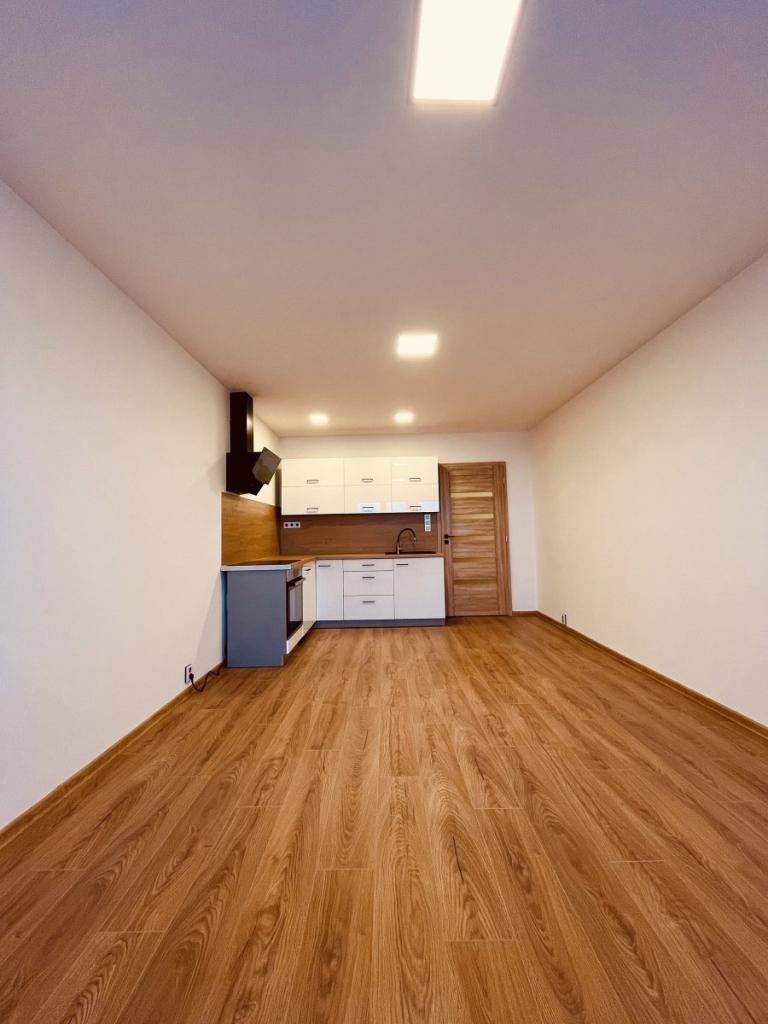 Pronájem bytu 1+kk 27 m2