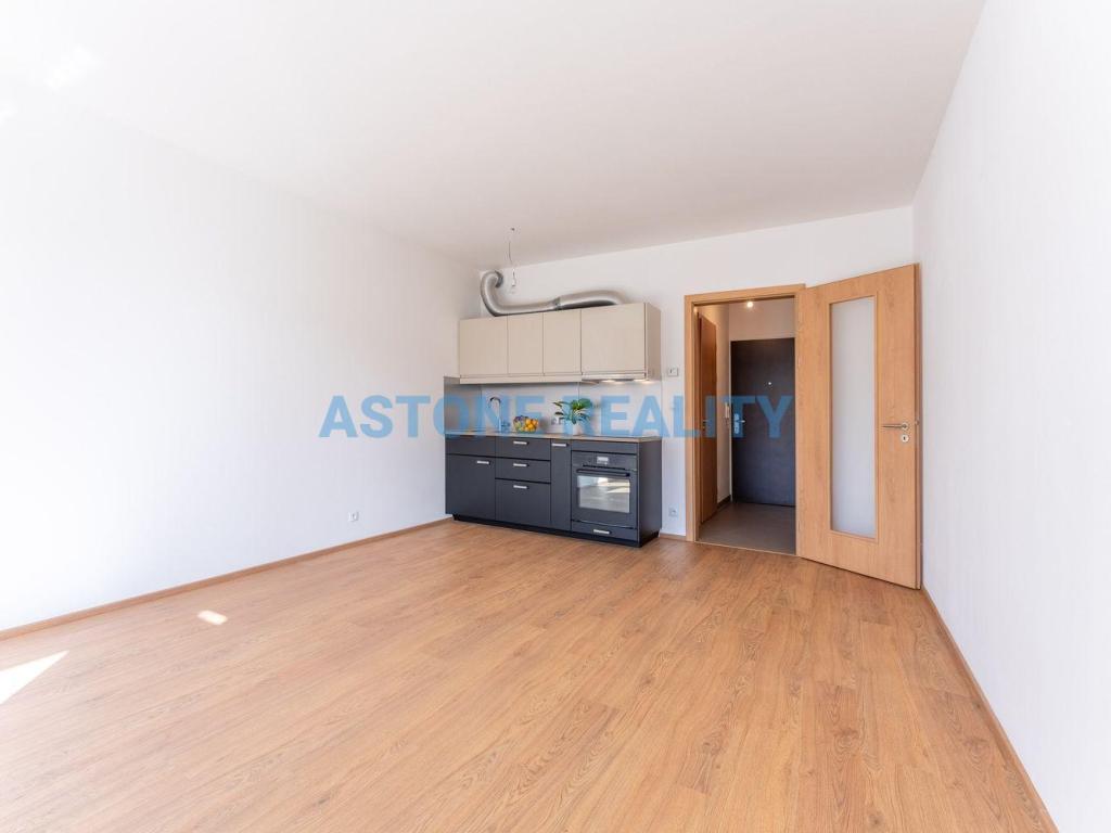 Prodej bytu 1+kk 36 m2, Praha – náhled fotky 8