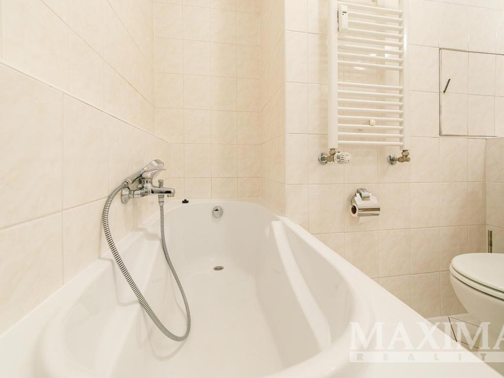 Pronájem bytu 1+kk 40 m2, Praha – náhled fotky 13