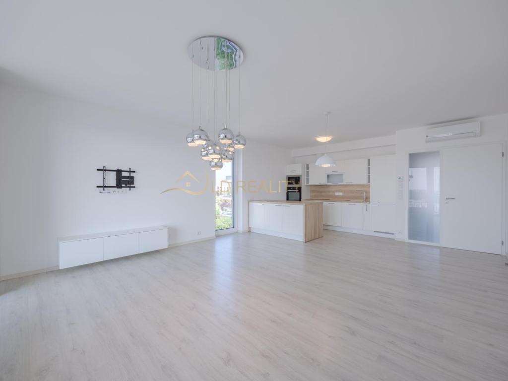 Pronájem bytu 3+kk 108 m2