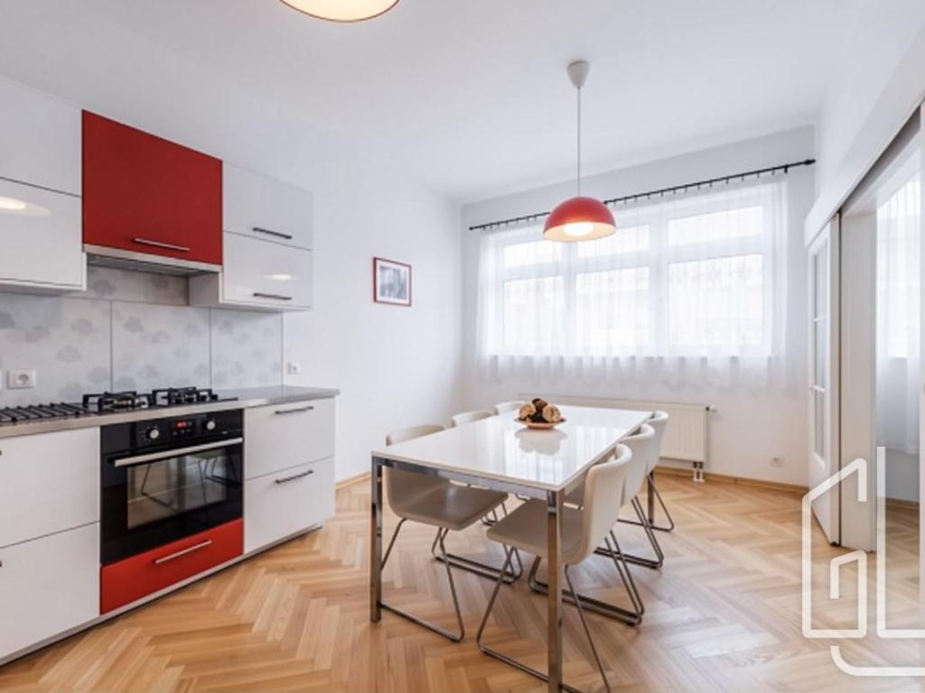 Pronájem bytu 3+1 95 m2