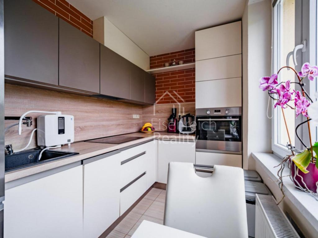 2-soban stan, 77 m²