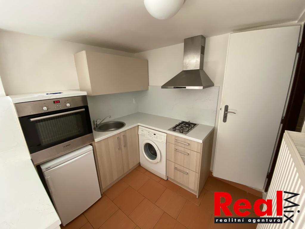 Pronájem bytu 1+kk 30 m2