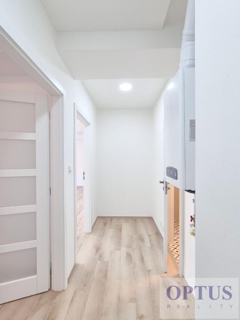 Pronájem bytu 2+kk 46 m2, Praha – náhled fotky 14