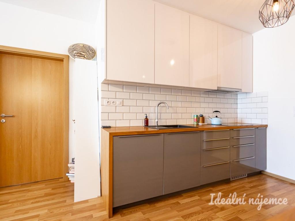 Byt 2+kk – Praha, obvod Praha 3 – další
