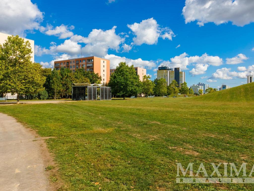 Prodej bytu 3+1 69 m2, Praha – náhled fotky 21