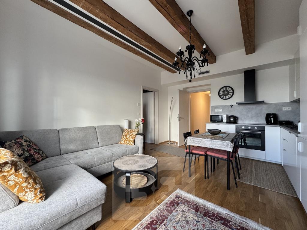 Pronájem bytu 3+kk 72 m2
