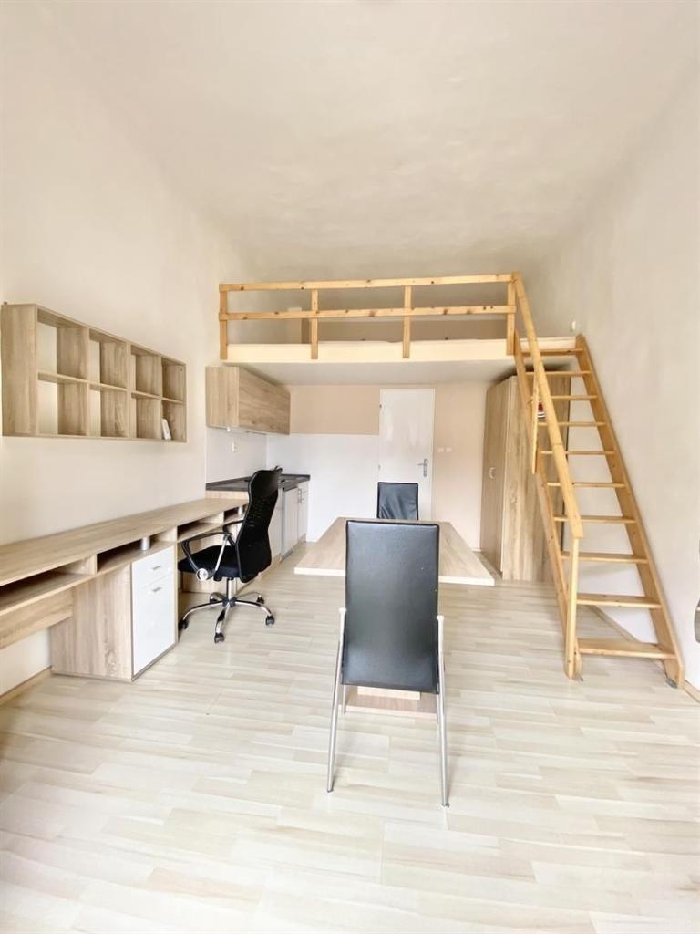 Pronájem bytu 1+kk 22 m2