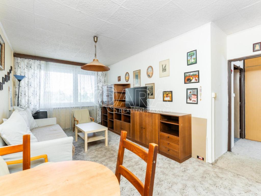 Prodej bytu 2+kk 44 m² – pohled 2