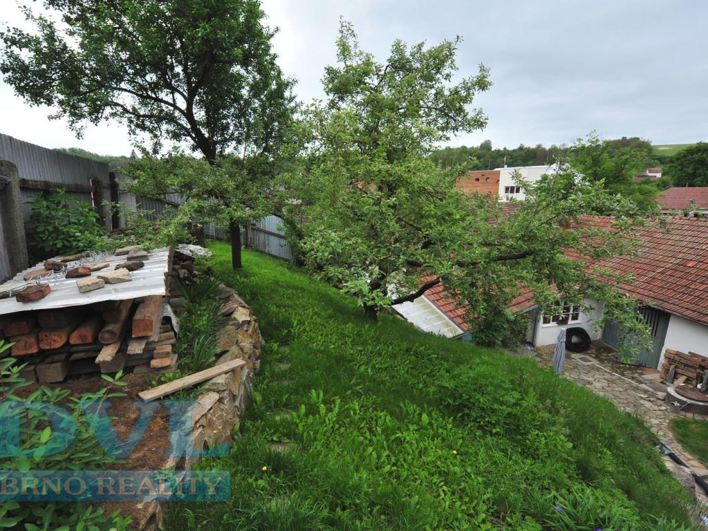 Prodej domu 100 m2, Rašovice – náhled fotky 2