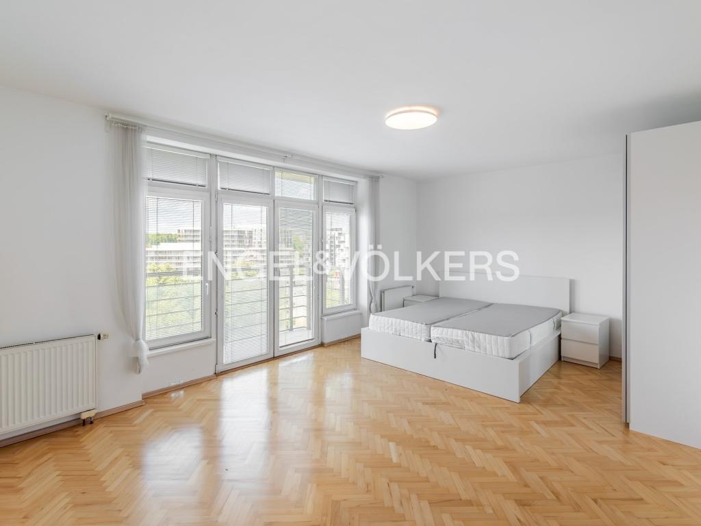 Pronájem bytu 1+kk 40 m2