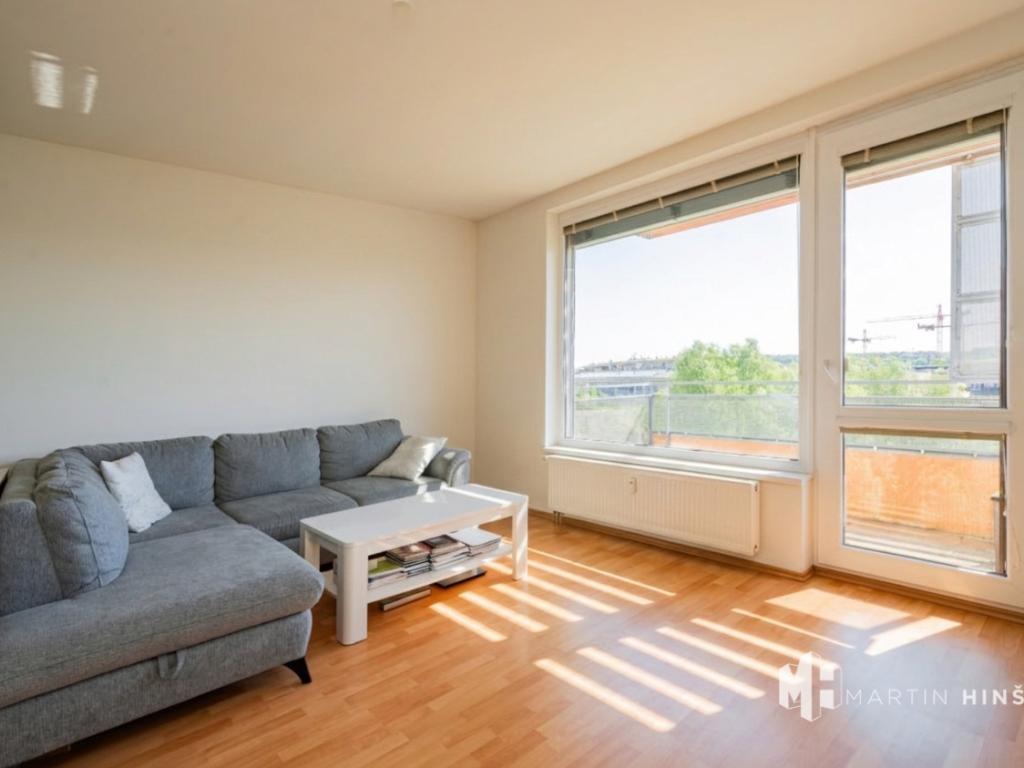 Pronájem bytu 3+kk 72 m2, Praha – náhled fotky 2