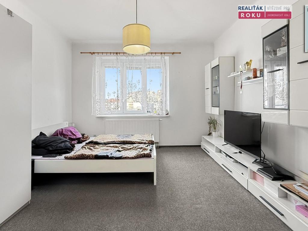 Pronájem bytu 2+kk 63 m2