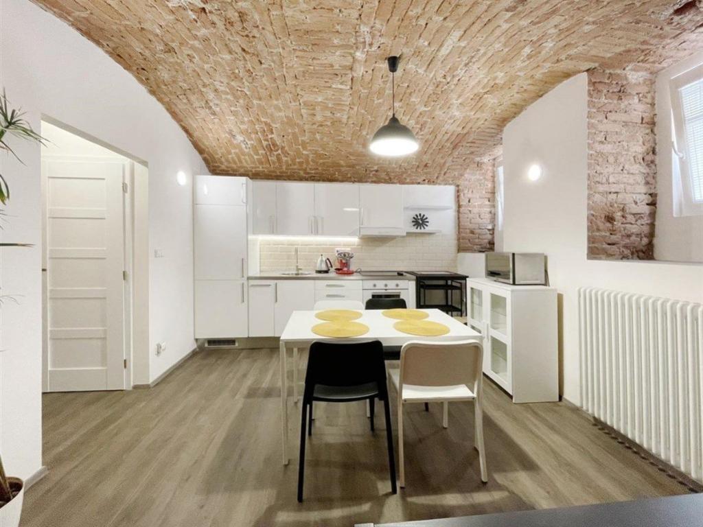 Pronájem bytu 2+kk 68 m2