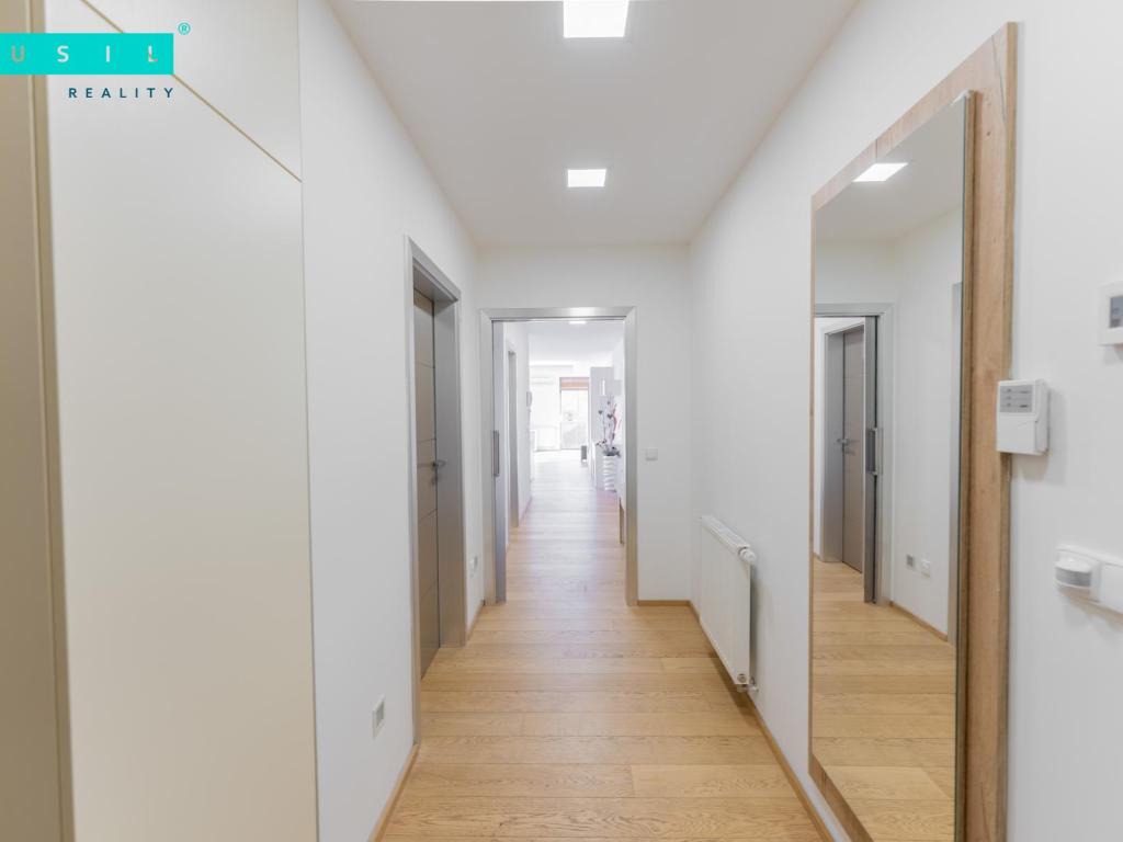 Pronájem bytu 4+kk 151 m2, Olomouc – náhled fotky 11