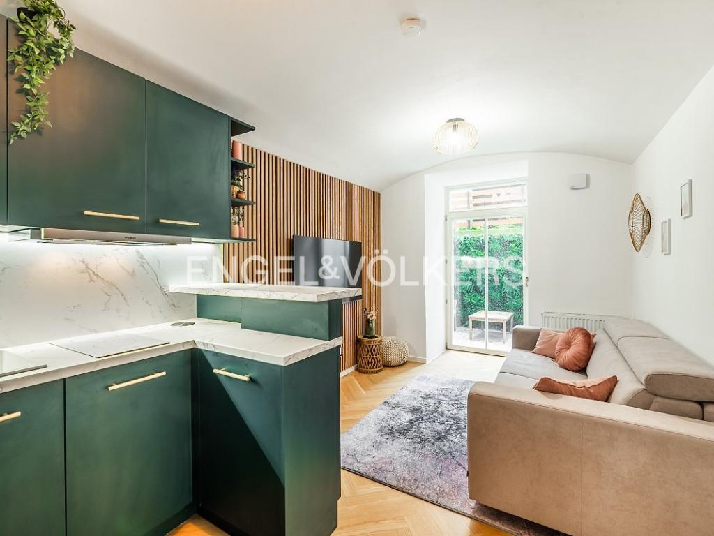 Pronájem bytu 1+kk 30 m2