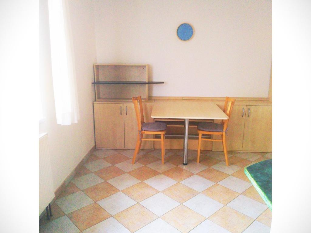 Pronájem bytu 1+kk 36 m² - Widok 3