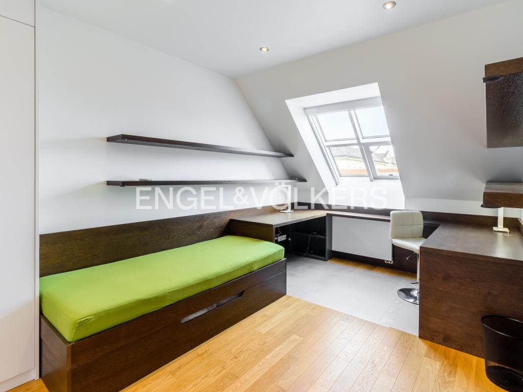 Pronájem bytu 4+kk 140 m2, Praha – náhled fotky 6