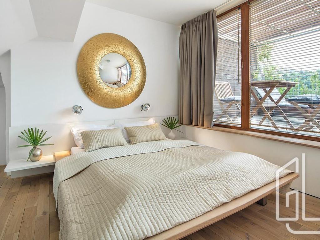 Pronájem bytu 2+kk 55 m2