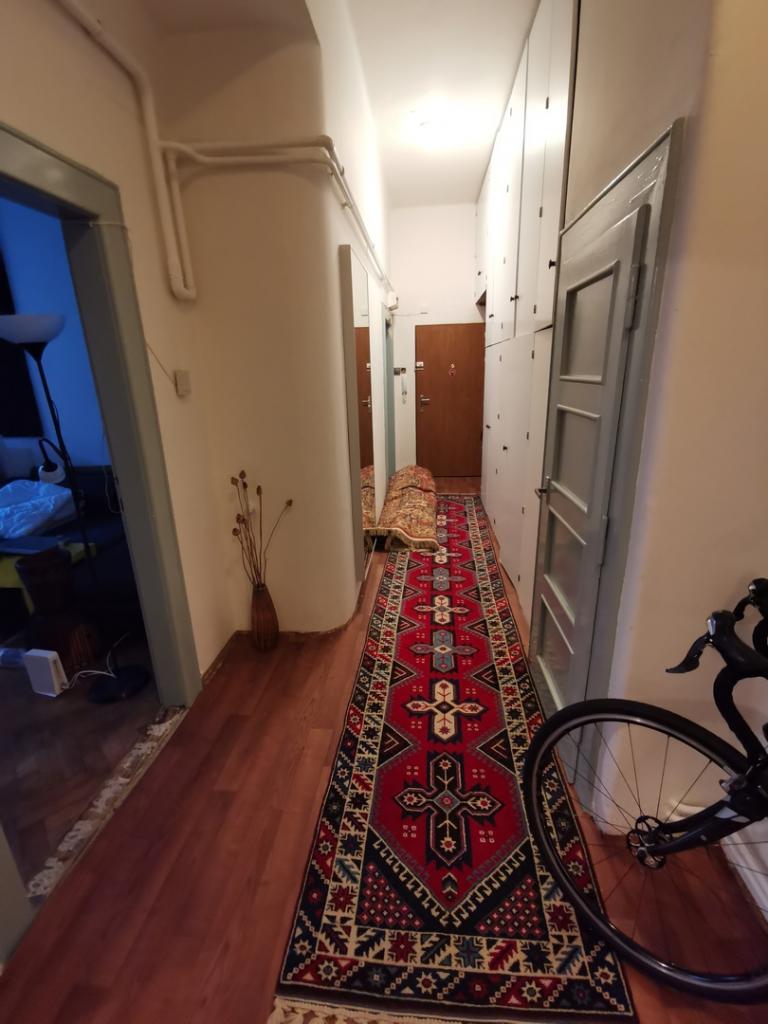 Spolubydleni bytu celý pokoj 70 m2