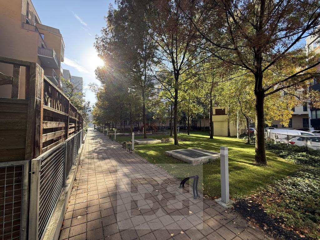 Pronájem bytu 2+kk 63 m2, Praha – náhled fotky 22