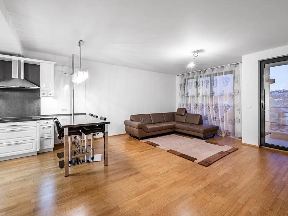 Pronájem bytu 3+kk 91 m2