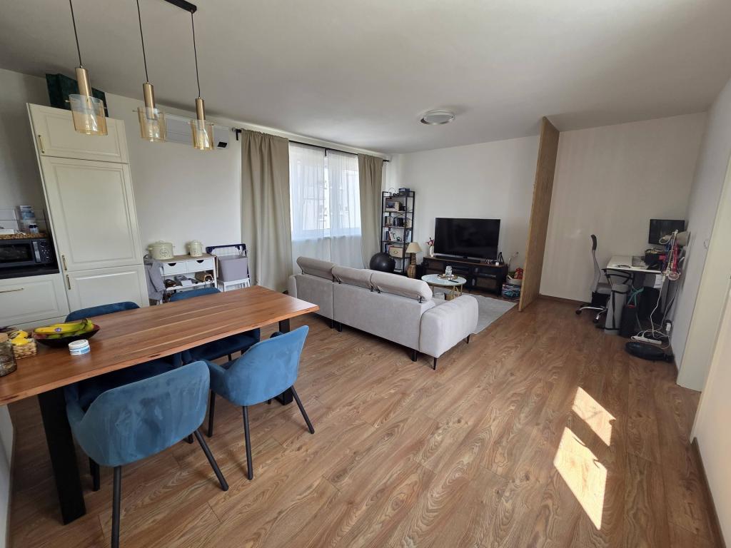 Pronájem bytu 2+kk 65 m2