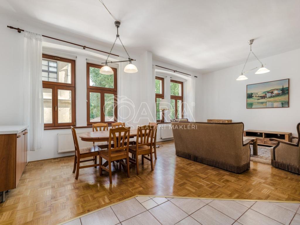 Pronájem bytu 4+kk 161 m2
